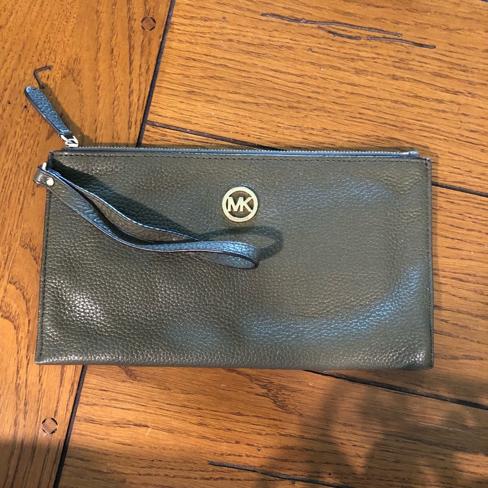 Michael Kors Wristlet